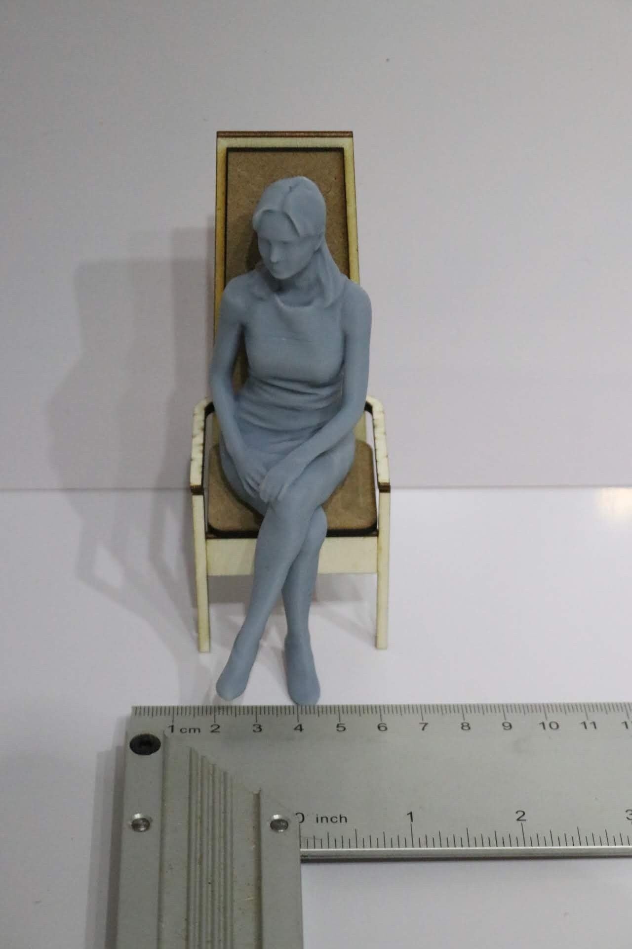 1/12 Scale Dollhouse Tall Armchair Kit