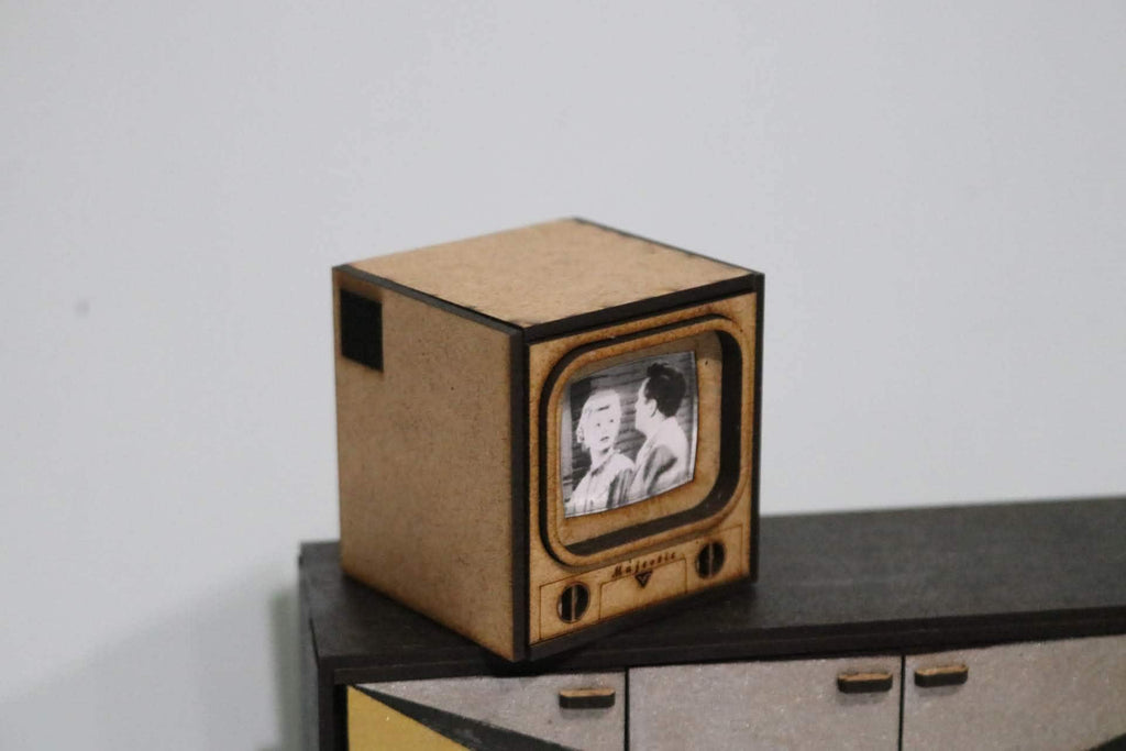 1/12 Scale 1950s TV Kit: Dollhouse Miniature Television