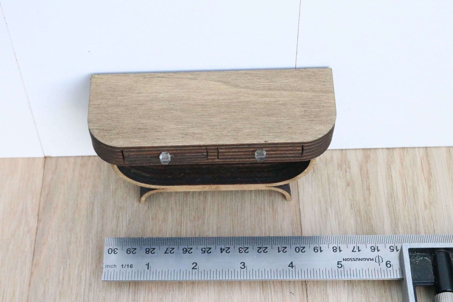 1/12 Scale Art Deco Dollhouse Console Table Kit
