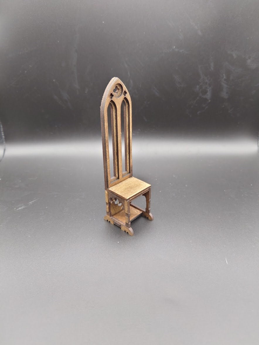 1/12th Dollshouse Gothic medieval chair kit