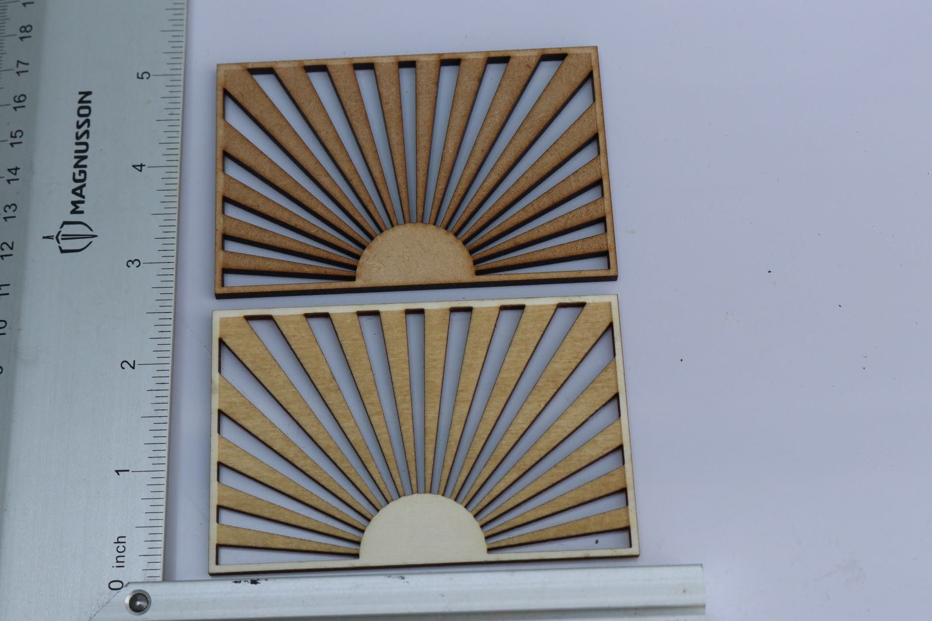 1/12 Dollhouse Sunburst Screen Panels: Miniature Garden Decor (Pack of Two)