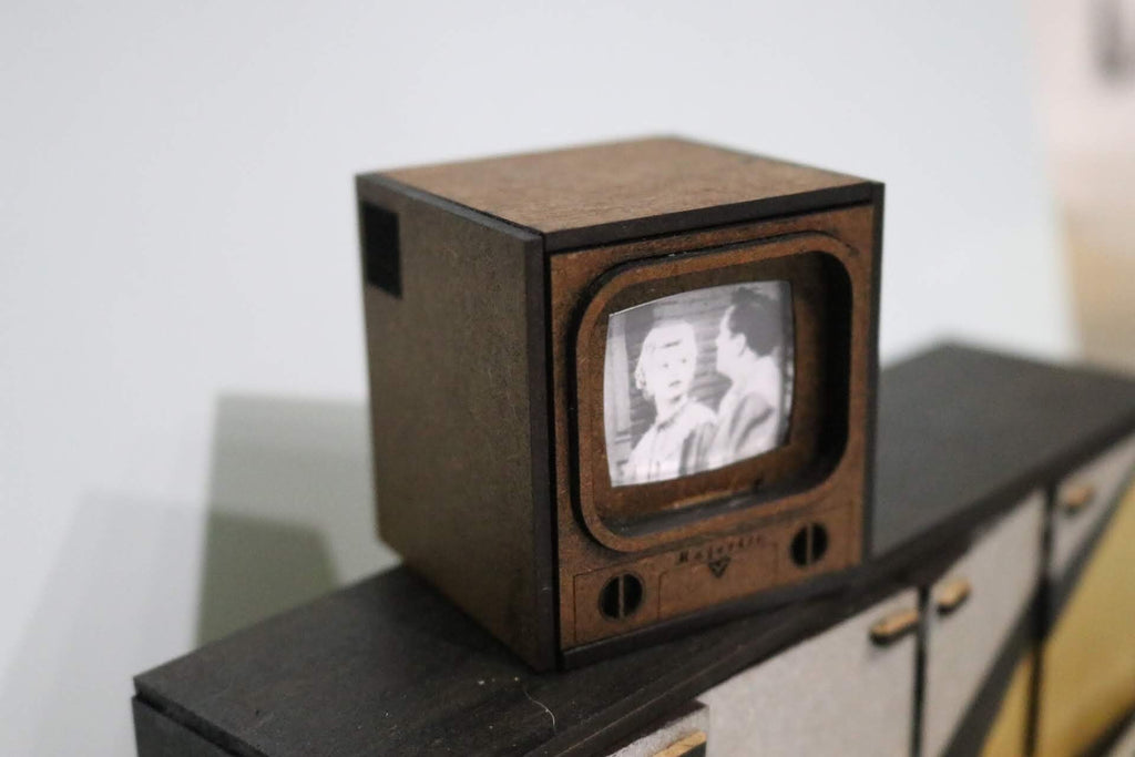 1/12 Scale 1950s TV Kit: Dollhouse Miniature Television