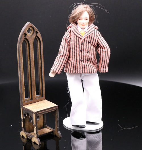 1/12th Dollshouse Gothic medieval chair kit