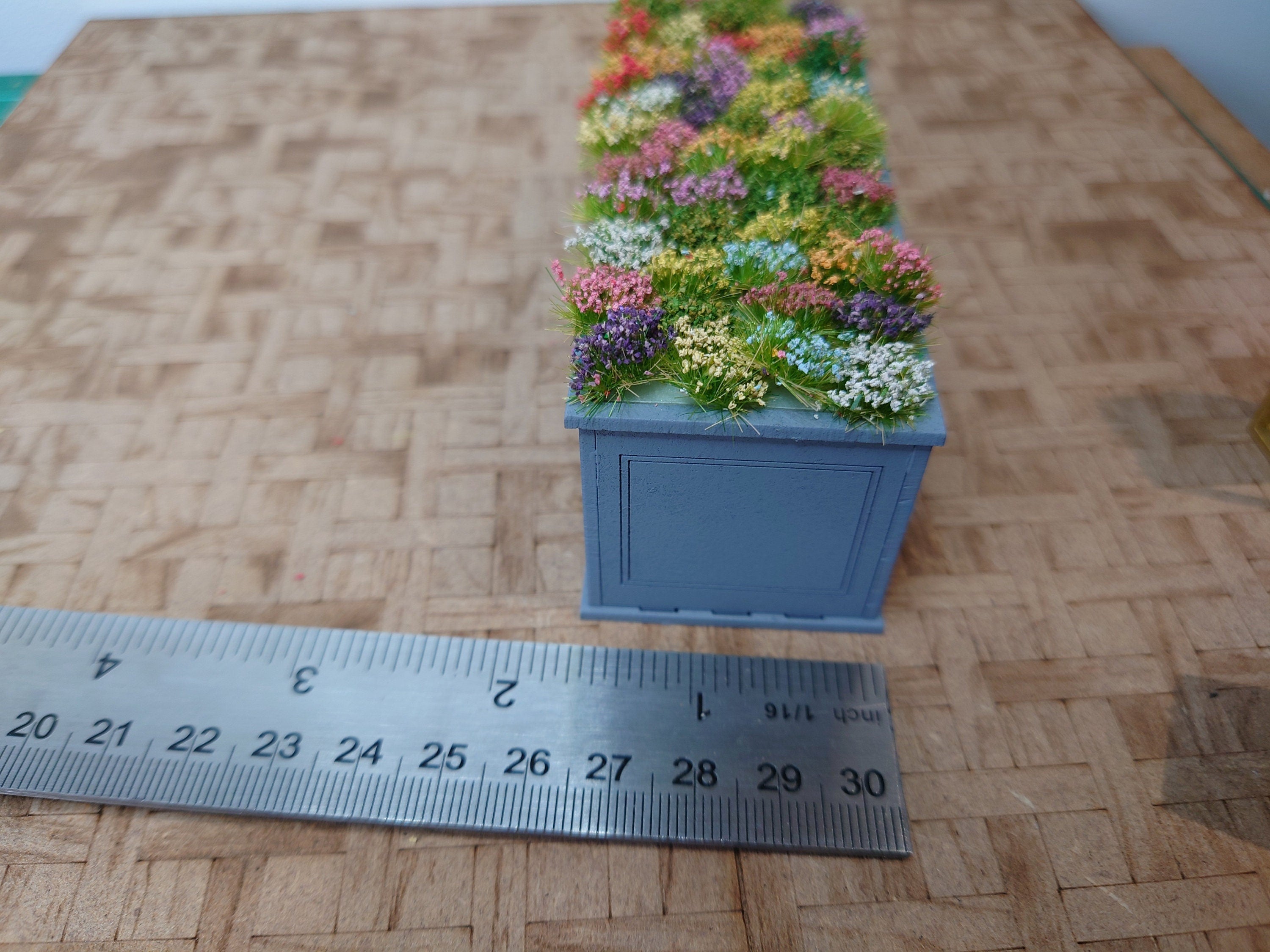 1/12 Scale Dollhouse Outdoor Planter Kit